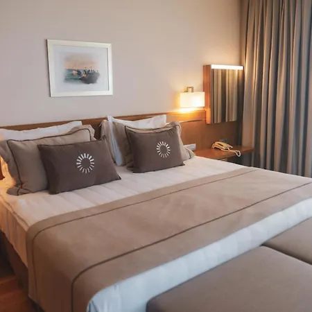 Ξενοδοχείο On'live 5*